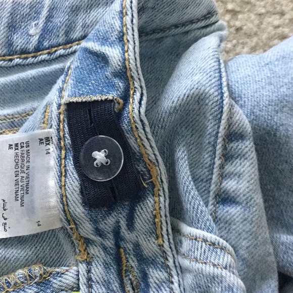 Epic Threads Jeans - Picture 3 of 5